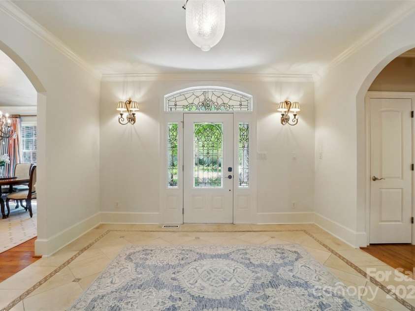 12702 Overlook Mountain Drive, Charlotte, NC 28216.  MLS# CAR4223903, YatesRealty ID 11951. 