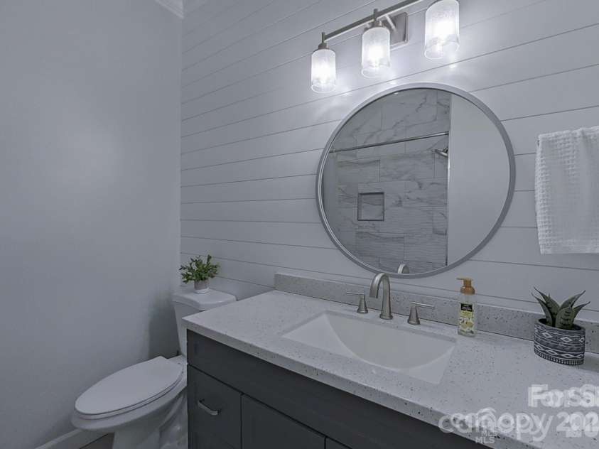 10604 Russet Place, Charlotte, NC 28227.  MLS# CAR4349383, YatesRealty ID 11952. 