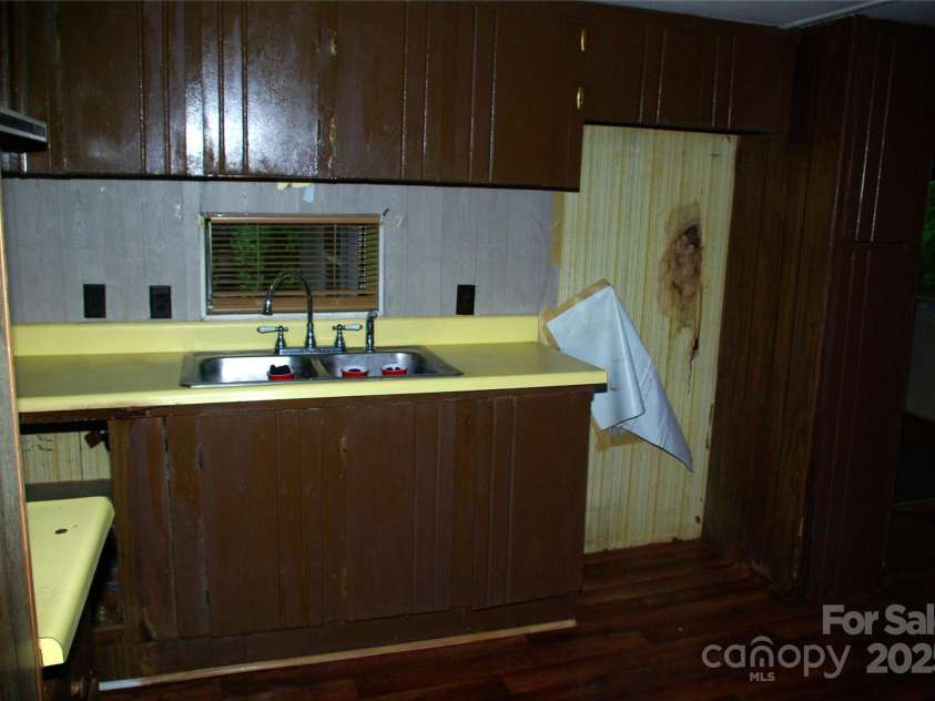 3225 Sawmill Road, Hickory Grove, SC 29717.  MLS# CAR4256694, YatesRealty ID 11952. 