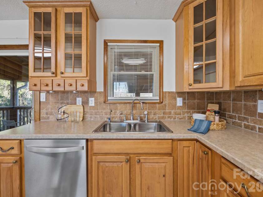 4278 Harbor Lane, Sherrills Ford, NC 28673.  MLS# CAR4346441, YatesRealty ID 11955. 