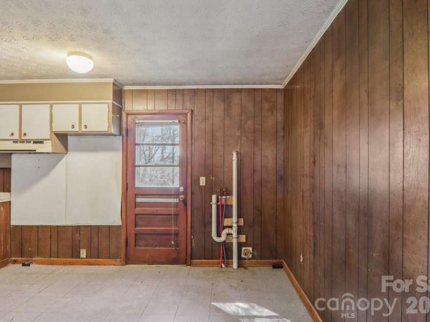 71,73,75 Forest Drive, Clyde, NC 28721.  MLS# CAR4347107, YatesRealty ID 11956. 