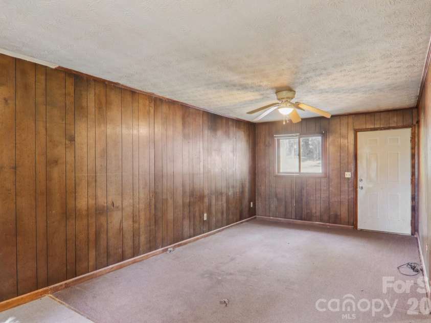 71,73,75 Forest Drive, Clyde, NC 28721.  MLS# CAR4347107, YatesRealty ID 11956. 