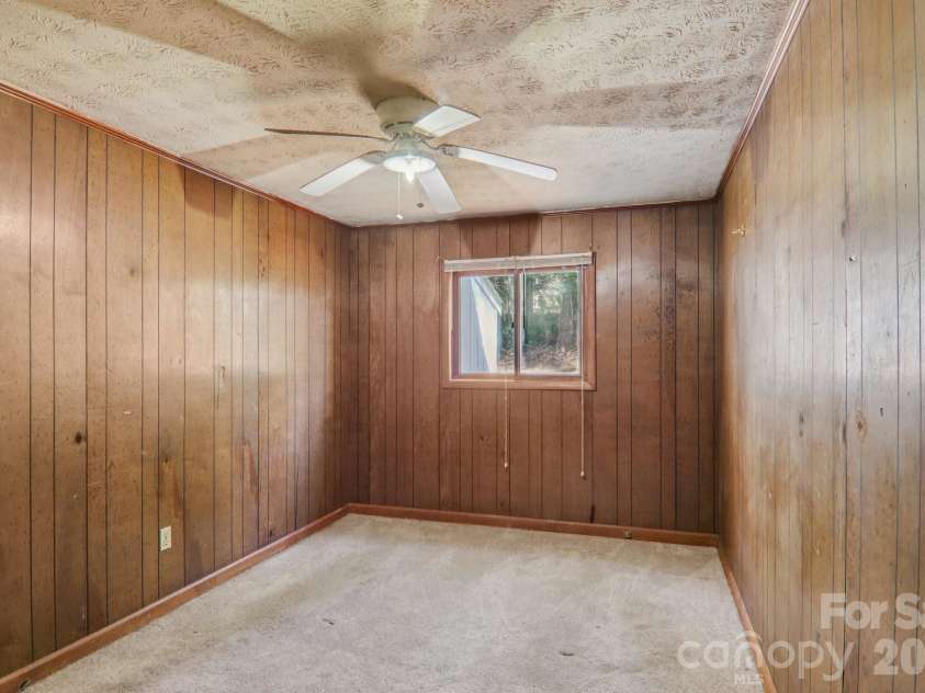 71,73,75 Forest Drive, Clyde, NC 28721.  MLS# CAR4347107, YatesRealty ID 11956. 