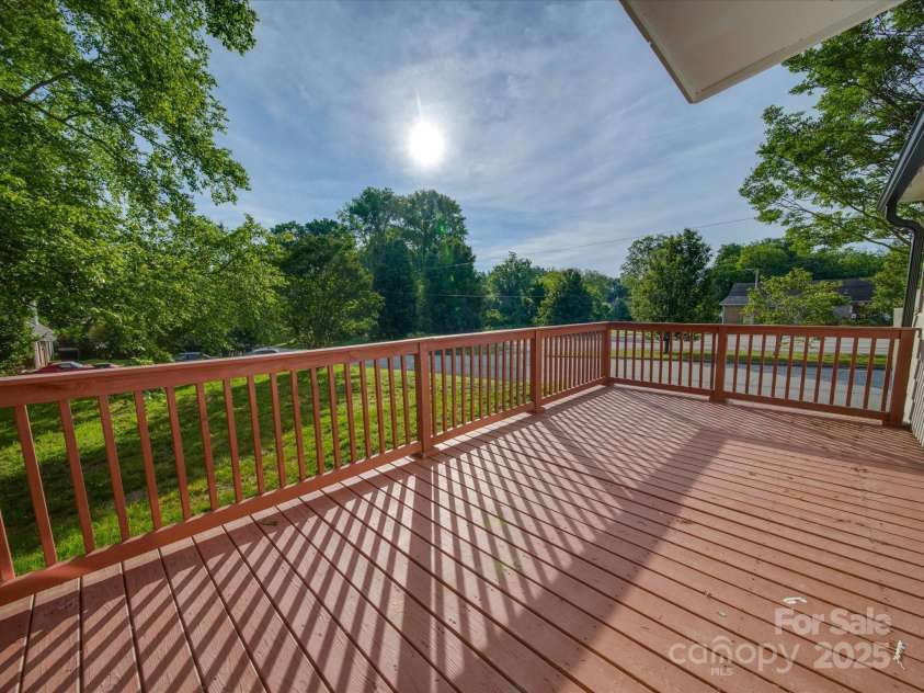 300 12th Street, Salisbury, NC 28144.  MLS# CAR4257348, YatesRealty ID 11958. 