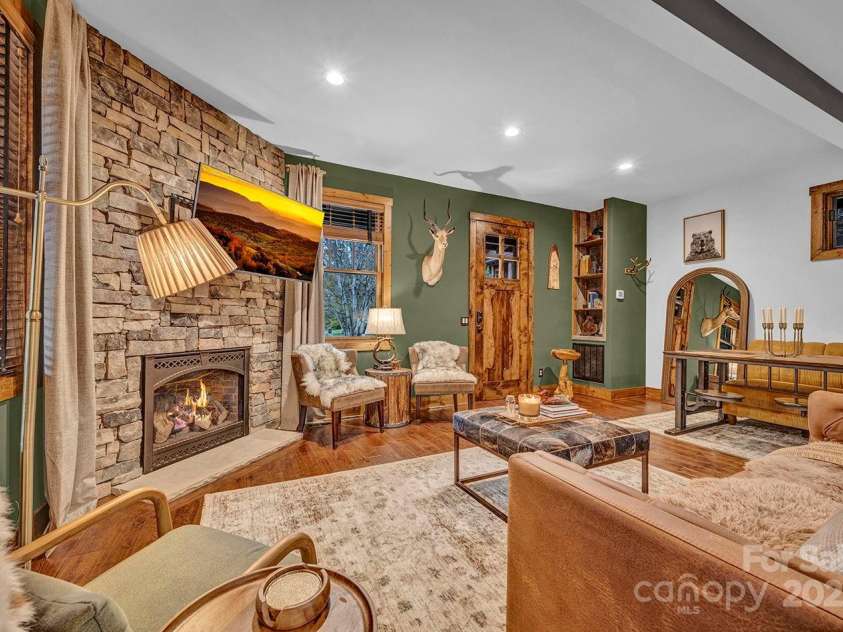 56 Eagle Cottage Lane, Banner Elk, NC 28604.  MLS# CAR4310170, YatesRealty ID 11958. 