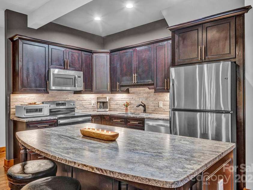 56 Eagle Cottage Lane, Banner Elk, NC 28604.  MLS# CAR4310170, YatesRealty ID 11958. 