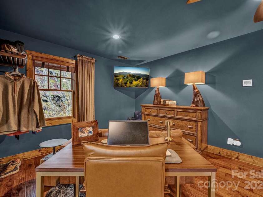 56 Eagle Cottage Lane, Banner Elk, NC 28604.  MLS# CAR4310170, YatesRealty ID 11958. 