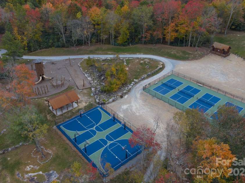 56 Eagle Cottage Lane, Banner Elk, NC 28604.  MLS# CAR4310170, YatesRealty ID 11958. Sports courts