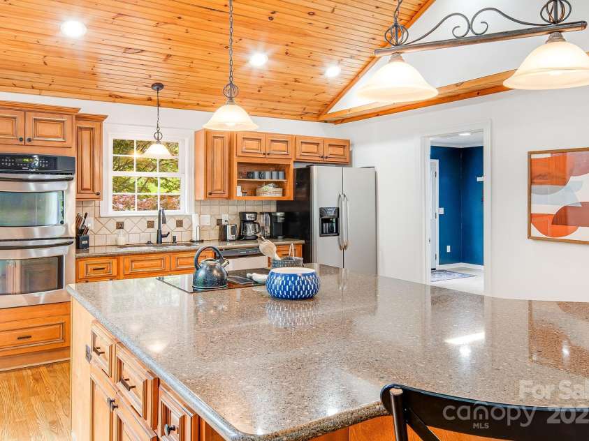 101 McFalls Road, Asheville, NC 28805.  MLS# CAR4254277, YatesRealty ID 11959. 