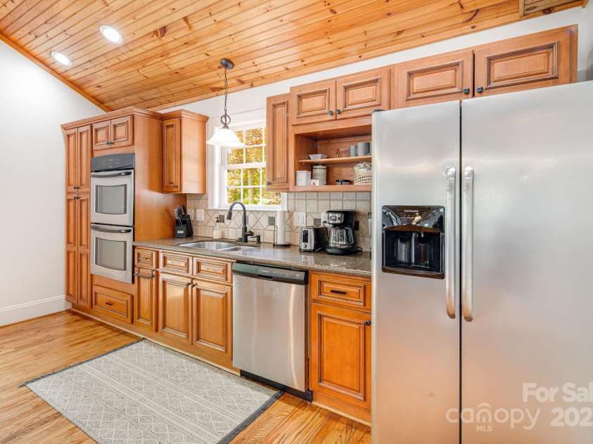 101 McFalls Road, Asheville, NC 28805.  MLS# CAR4254277, YatesRealty ID 11959. 