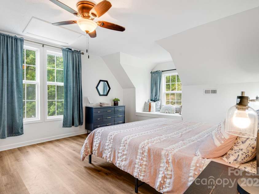 101 McFalls Road, Asheville, NC 28805.  MLS# CAR4254277, YatesRealty ID 11959. Guest Bedroom #3