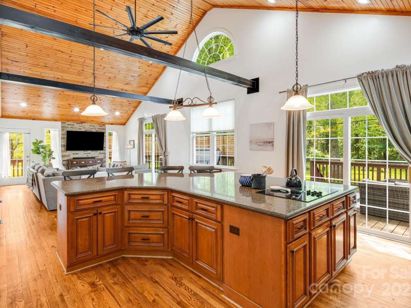 101 McFalls Road, Asheville, NC 28805.  MLS# CAR4254277, YatesRealty ID 11959. Open Kitchen Flows into Great Room with soaring ceilings.