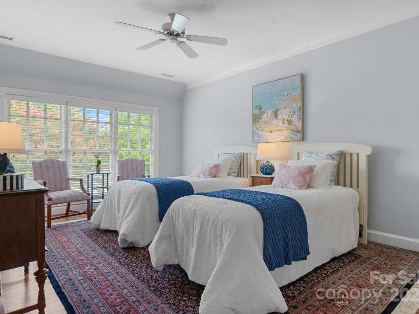 364 39th Avenue Drive, Hickory, NC 28601.  MLS# CAR4298899, YatesRealty ID 1196. 