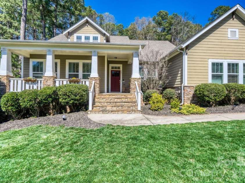 405 Brookridge Drive, Mount Holly, NC 28120.  MLS# CAR4362257, YatesRealty ID 11960. 