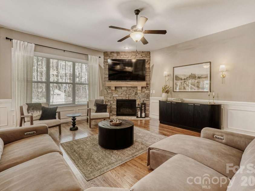 405 Brookridge Drive, Mount Holly, NC 28120.  MLS# CAR4362257, YatesRealty ID 11960. 