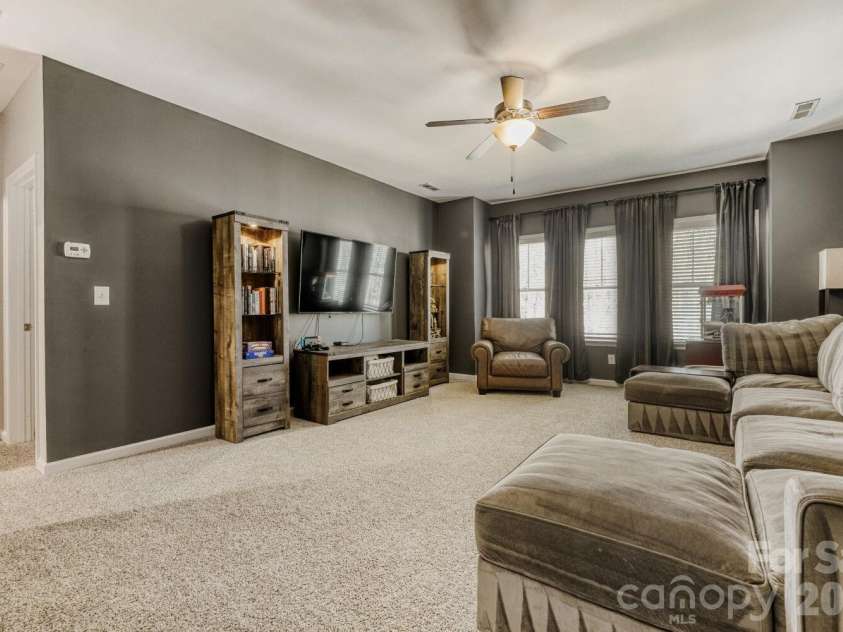 405 Brookridge Drive, Mount Holly, NC 28120.  MLS# CAR4362257, YatesRealty ID 11960. 