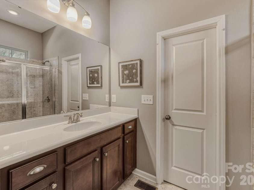 405 Brookridge Drive, Mount Holly, NC 28120.  MLS# CAR4362257, YatesRealty ID 11960. 