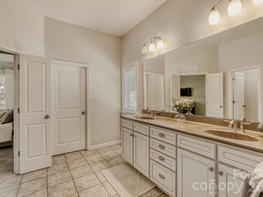 405 Brookridge Drive, Mount Holly, NC 28120.  MLS# CAR4362257, YatesRealty ID 11960. 
