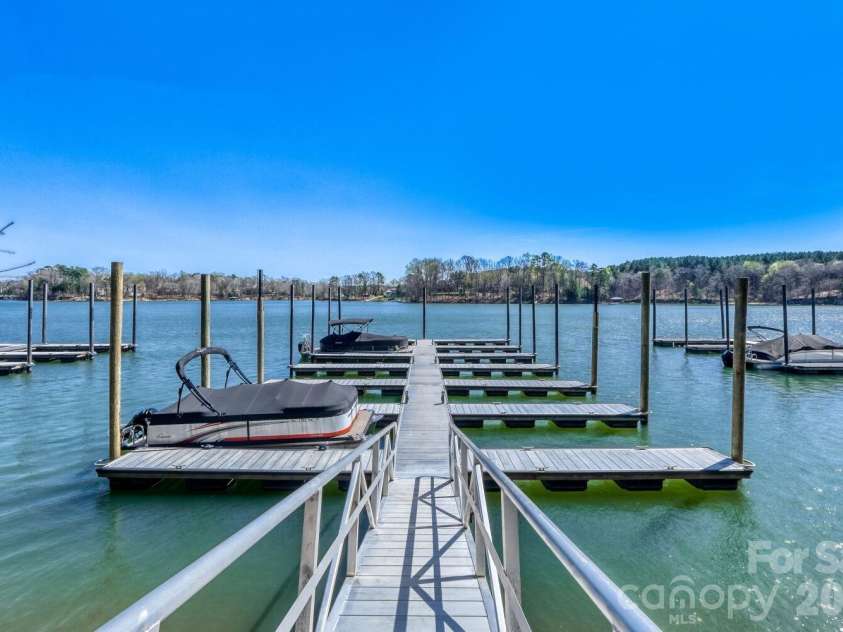 405 Brookridge Drive, Mount Holly, NC 28120.  MLS# CAR4362257, YatesRealty ID 11960. 