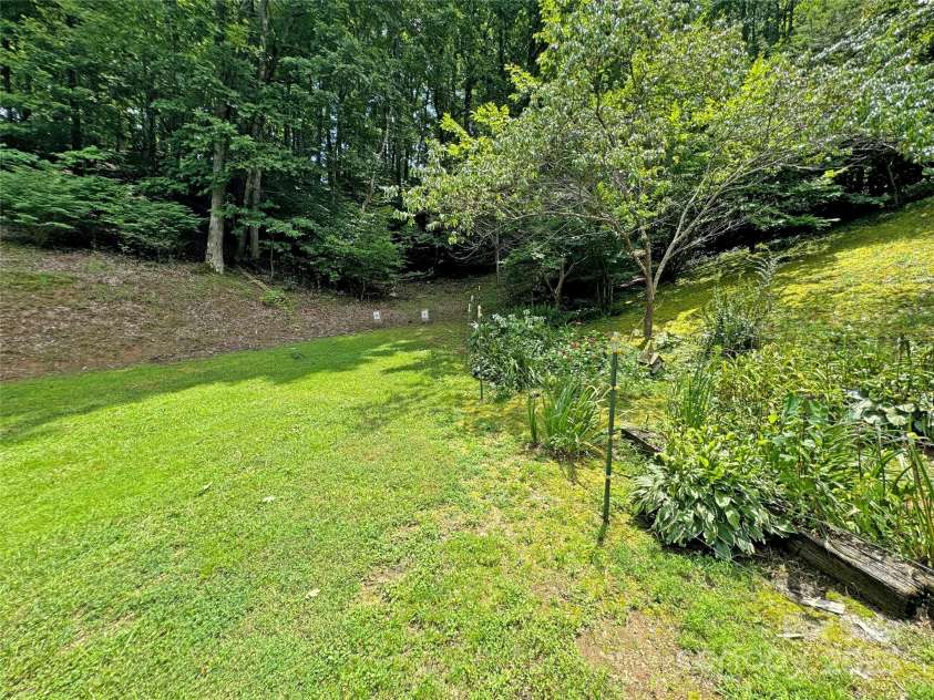 833 Sprinkle Branch Road, Marshall, NC 28753.  MLS# CAR4166794, YatesRealty ID 11960. 