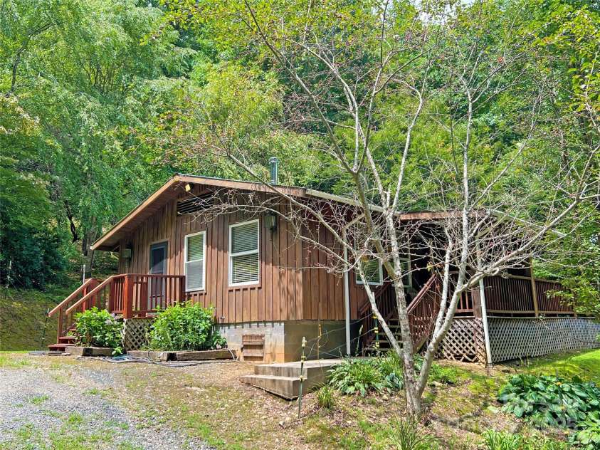 833 Sprinkle Branch Road, Marshall, NC 28753.  MLS# CAR4166794, YatesRealty ID 11960. 