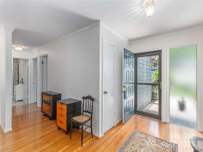 208 Crowfields Drive, Asheville, NC 28803.  MLS# CAR4215594, YatesRealty ID 11961. 