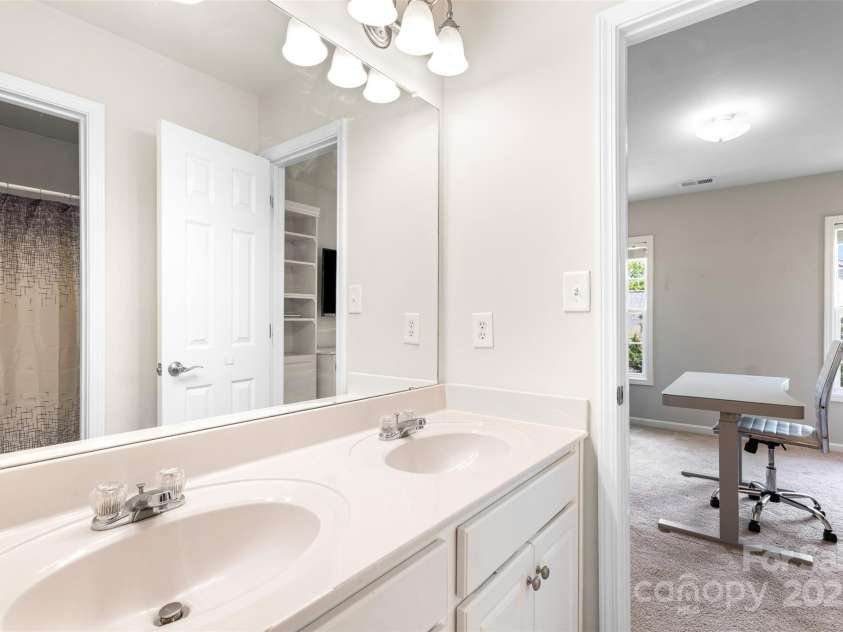 1210 Langdon Terrace Drive, Indian Trail, NC 28079.  MLS# CAR4250508, YatesRealty ID 11962. 