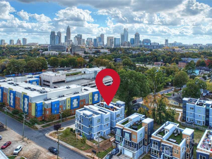 1651 Duckworth Avenue, Charlotte, NC 28208.  MLS# CAR4240581, YatesRealty ID 11963. Aerial View towards the Uptown Skyline