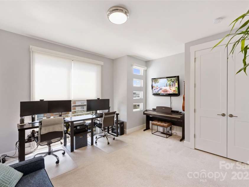 1651 Duckworth Avenue, Charlotte, NC 28208.  MLS# CAR4240581, YatesRealty ID 11963. Second Bedroom