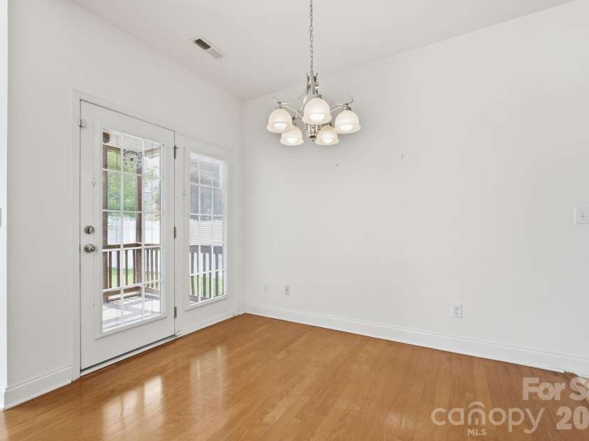 5007 Symphony Lane, Indian Trail, NC 28079.  MLS# CAR4364786, YatesRealty ID 11963. Eat in kitchen