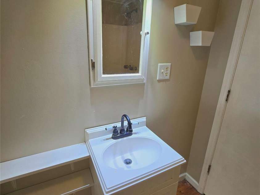 116 Montview Drive, Kings Mountain, NC 28086.  MLS# CAR4301364, YatesRealty ID 11964. 
