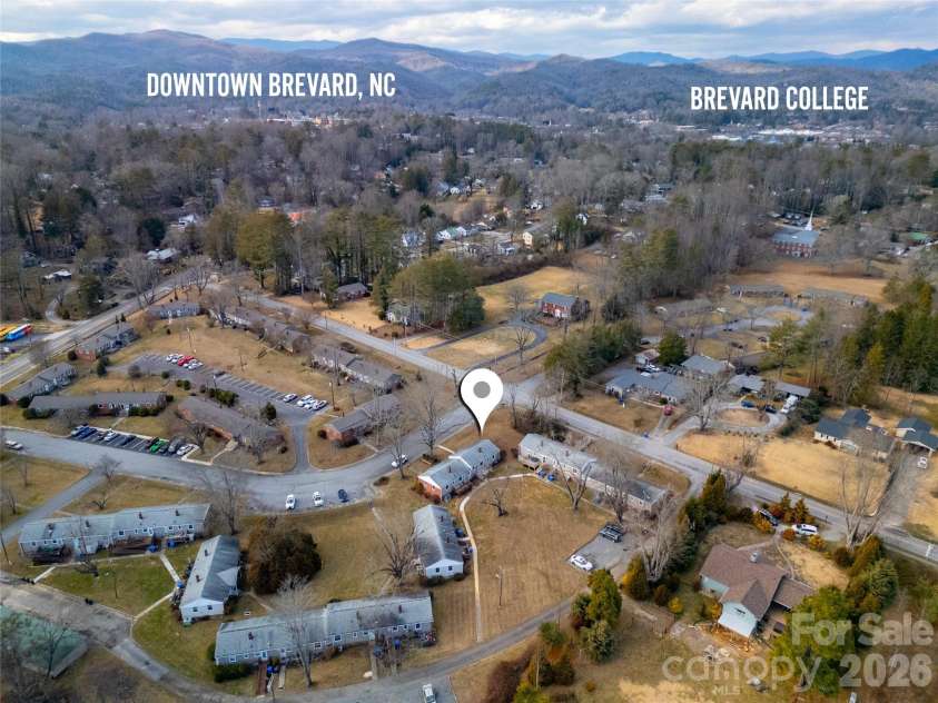 19 Trowbridge Lane, Brevard, NC 28712.  MLS# CAR4342607, YatesRealty ID 11965. 