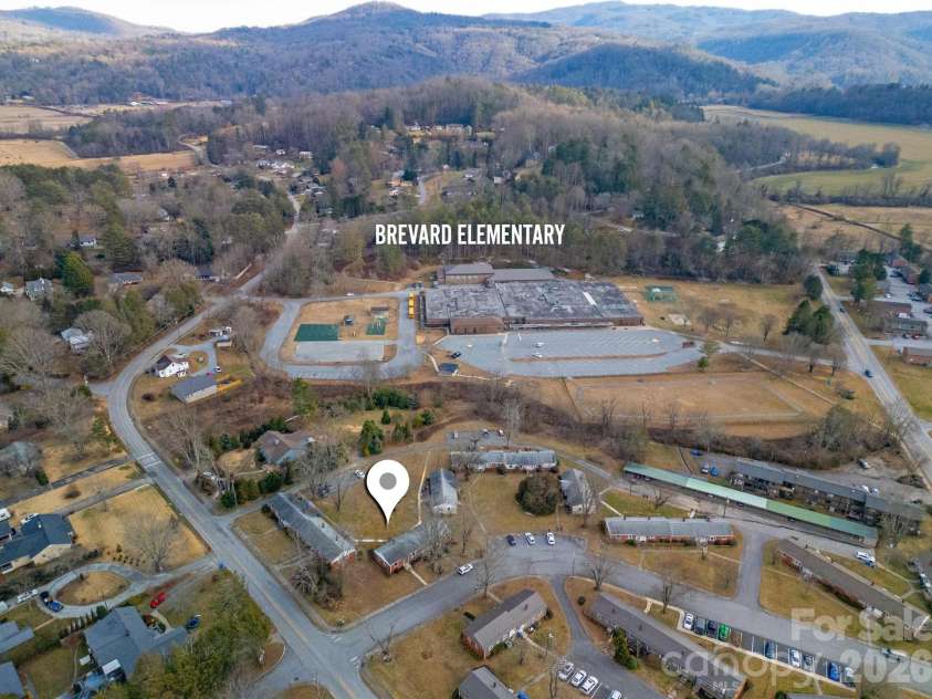 19 Trowbridge Lane, Brevard, NC 28712.  MLS# CAR4342607, YatesRealty ID 11965. 
