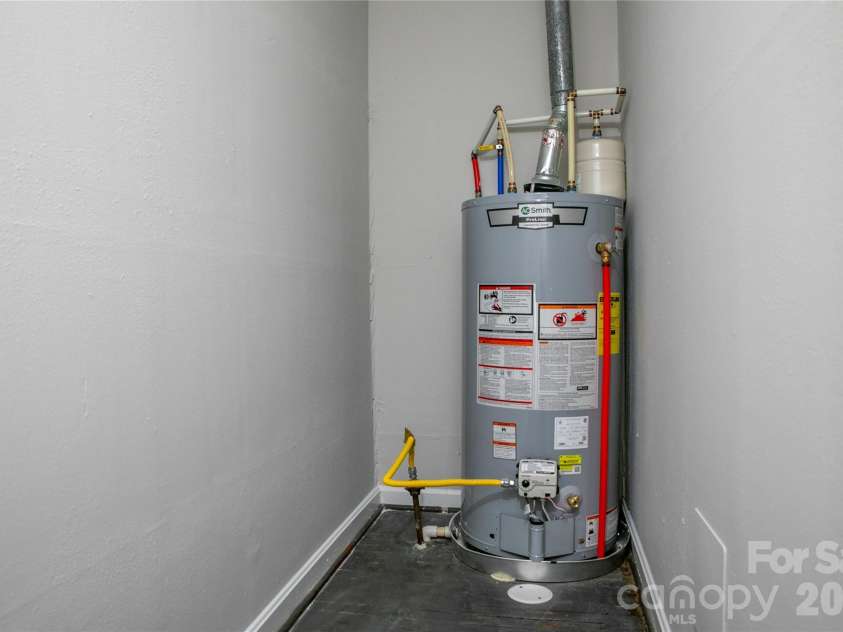 19 Trowbridge Lane, Brevard, NC 28712.  MLS# CAR4342607, YatesRealty ID 11965. Gas Water heater