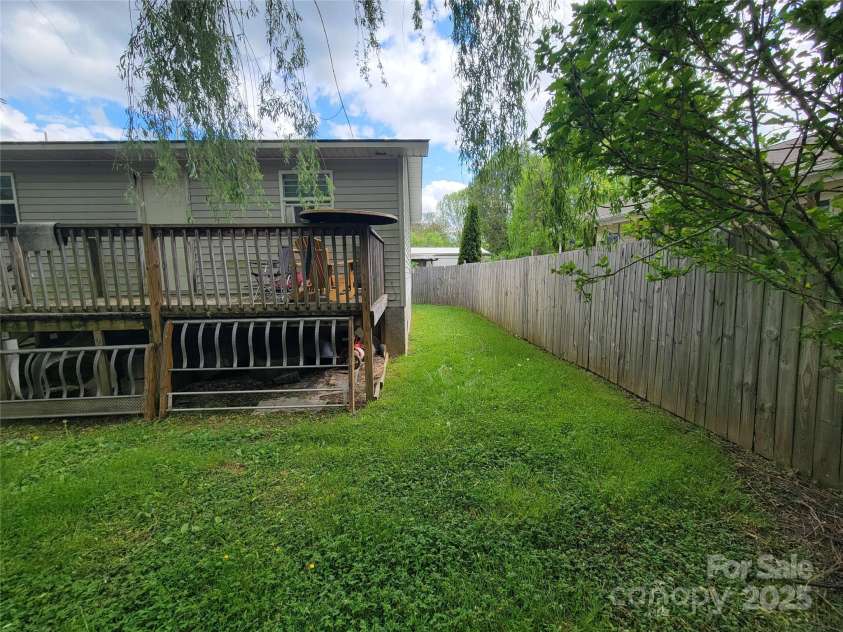 67 First Street, Waynesville, NC 28786.  MLS# CAR4251970, YatesRealty ID 11965. 