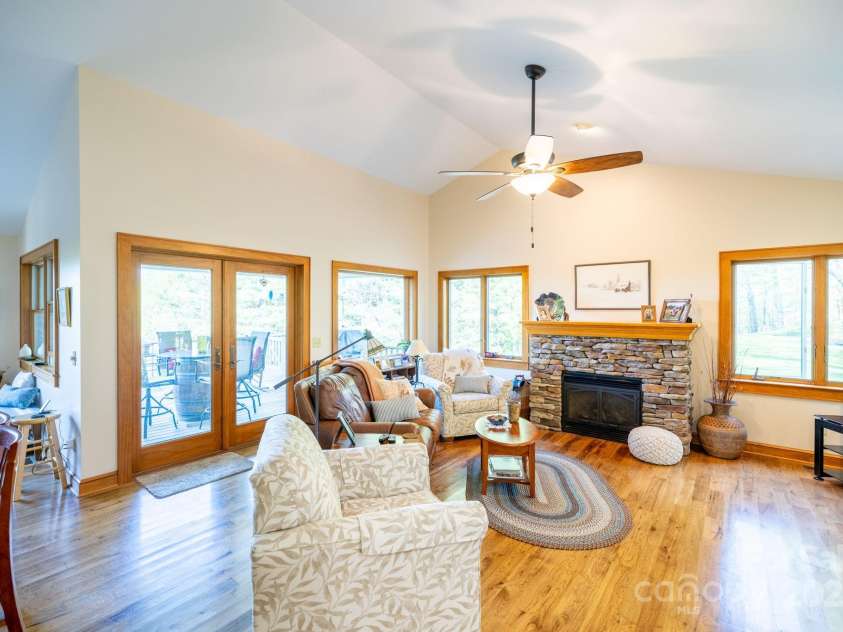 958 Alta Vista Lane, Sparta, NC 28675.  MLS# CAR4254464, YatesRealty ID 11966. 