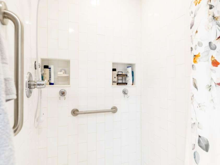 958 Alta Vista Lane, Sparta, NC 28675.  MLS# CAR4254464, YatesRealty ID 11966. 