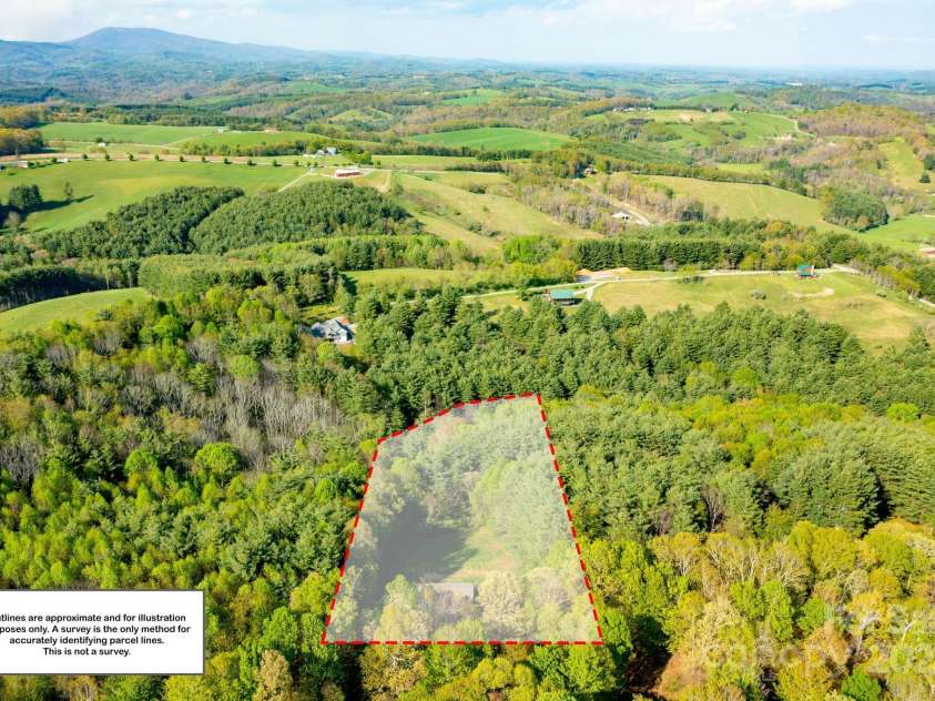 958 Alta Vista Lane, Sparta, NC 28675.  MLS# CAR4254464, YatesRealty ID 11966. 