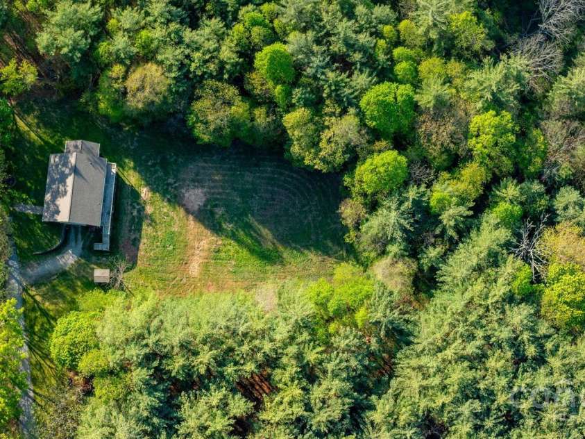 958 Alta Vista Lane, Sparta, NC 28675.  MLS# CAR4254464, YatesRealty ID 11966. 