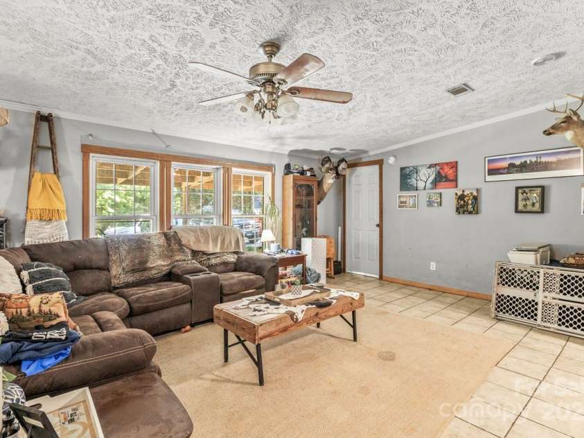 4155 Slanting Bridge Road, Sherrills Ford, NC 28673.  MLS# CAR4255911, YatesRealty ID 11967. 