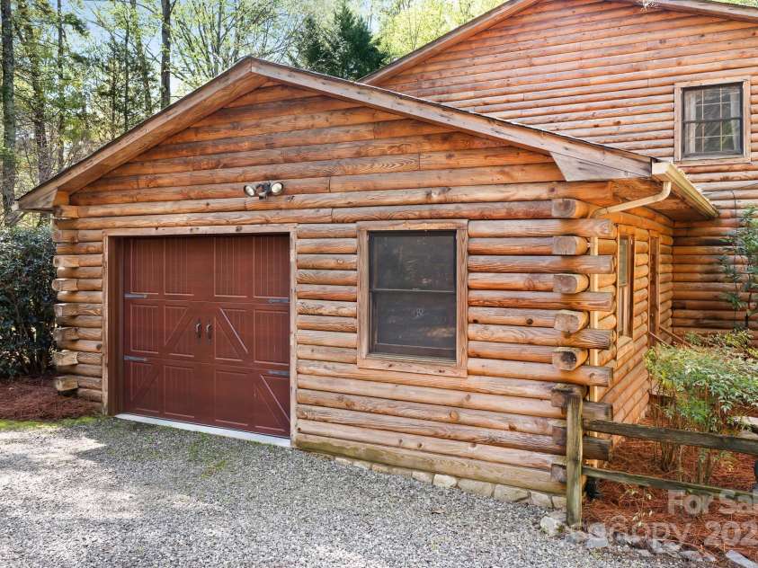 1007 Mistywood Lane, Concord, NC 28027.  MLS# CAR4238423, YatesRealty ID 11968. 