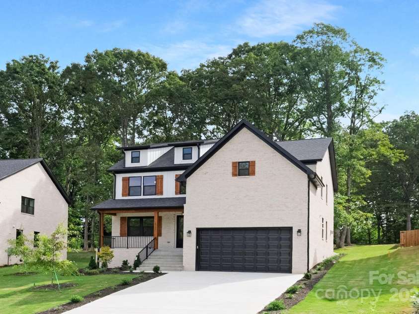 16325 Riverpointe Drive, Charlotte, NC 28278.  MLS# CAR4294871, YatesRealty ID 1197. 