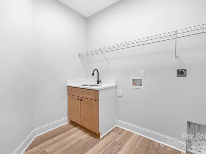 16325 Riverpointe Drive, Charlotte, NC 28278.  MLS# CAR4294871, YatesRealty ID 1197. 