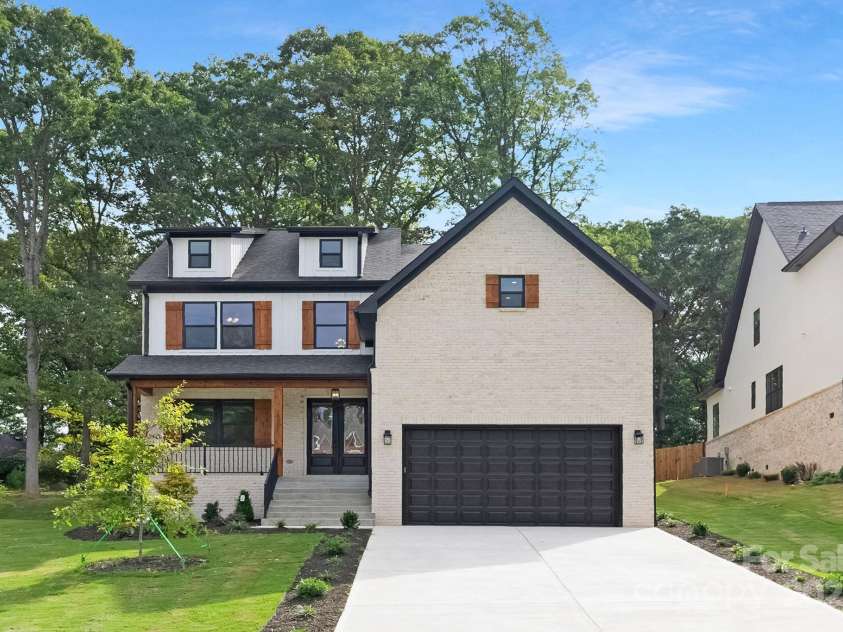 16325 Riverpointe Drive, Charlotte, NC 28278.  MLS# CAR4294871, YatesRealty ID 1197. 