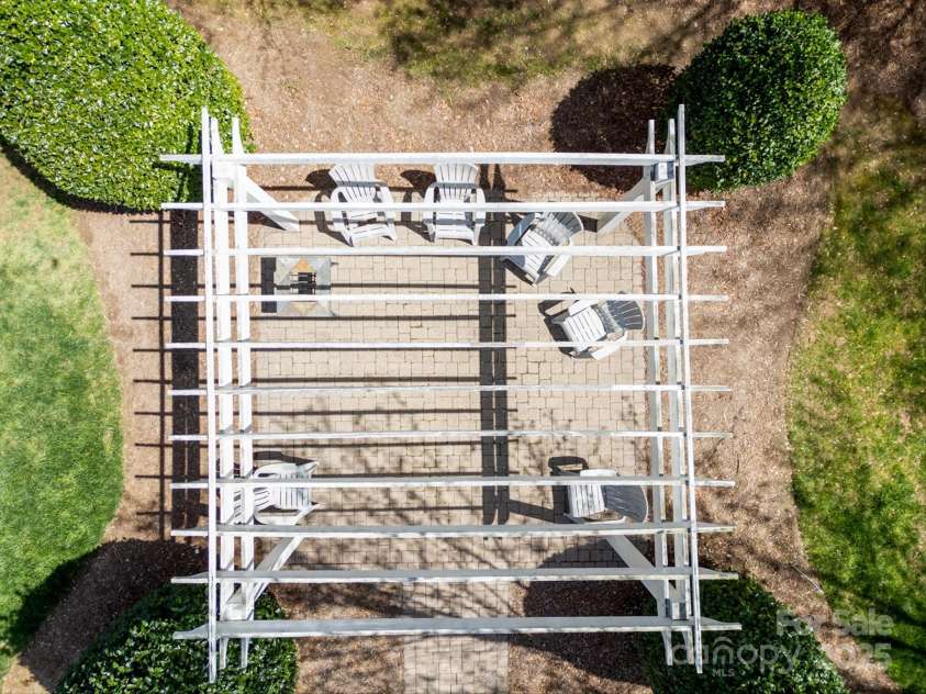 1122 Dean Hall Lane, Matthews, NC 28105.  MLS# CAR4239980, YatesRealty ID 11970. 