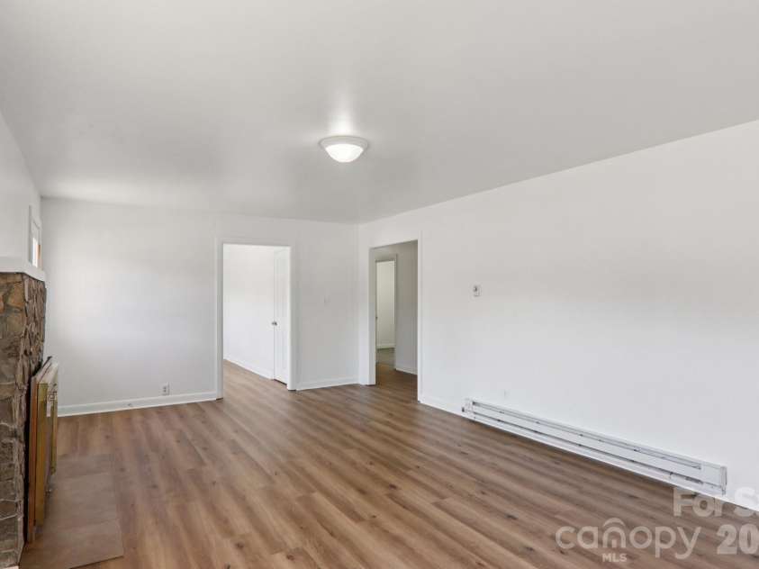 541 Paragon Parkway, Waynesville, NC 28786.  MLS# CAR4355226, YatesRealty ID 11970. 