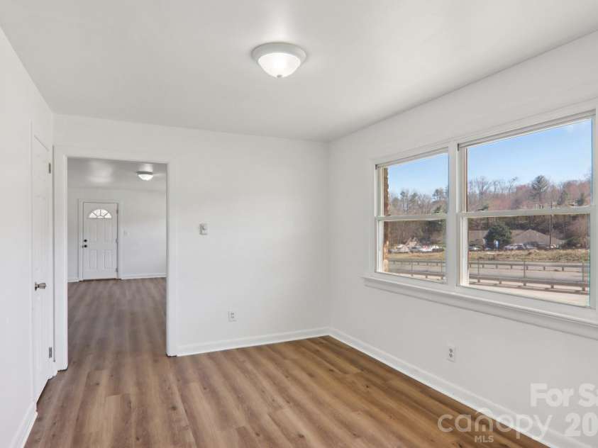 541 Paragon Parkway, Waynesville, NC 28786.  MLS# CAR4355226, YatesRealty ID 11970. 