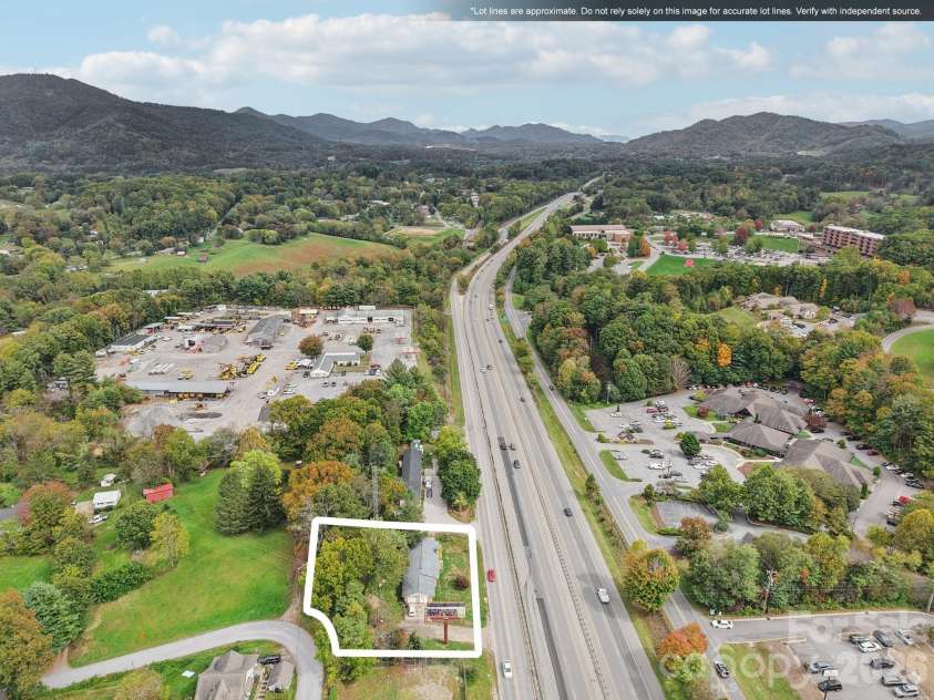 541 Paragon Parkway, Waynesville, NC 28786.  MLS# CAR4355226, YatesRealty ID 11970. 