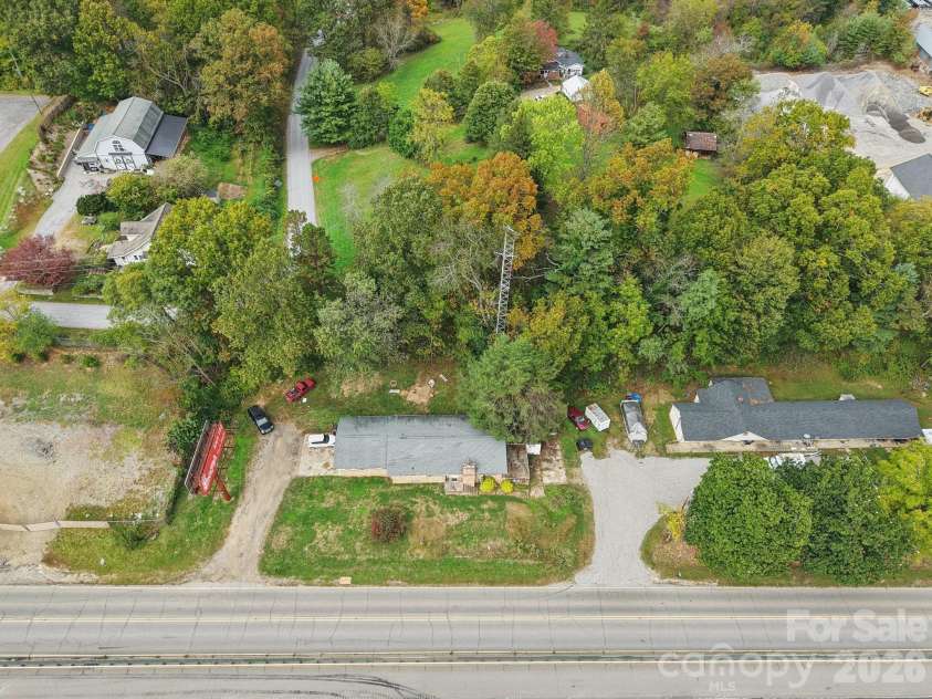 541 Paragon Parkway, Waynesville, NC 28786.  MLS# CAR4355226, YatesRealty ID 11970. 