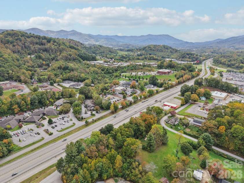 541 Paragon Parkway, Waynesville, NC 28786.  MLS# CAR4355226, YatesRealty ID 11970. 